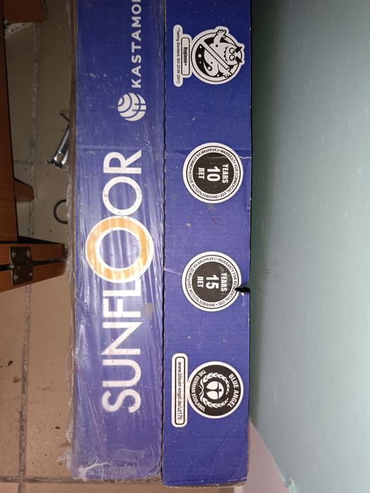 Продается остатки ламината, две упаковки