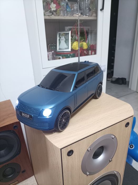 Vând boxă portabilă