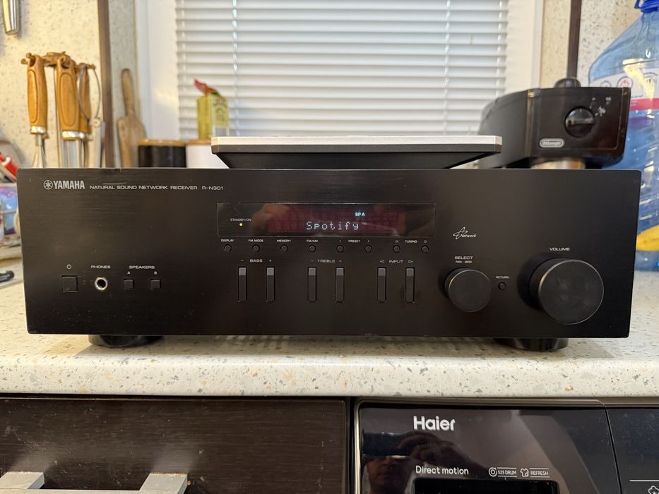 Yamaha R-N301 меежов ресивър