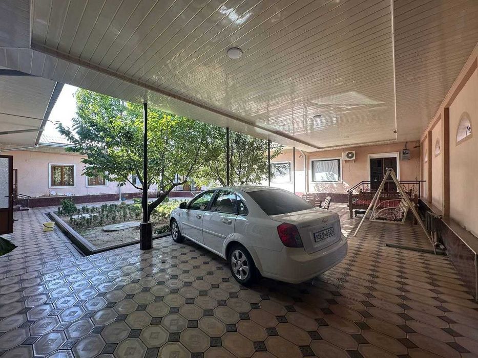 Uyning yarmi quruq yer hisobida sotiladi