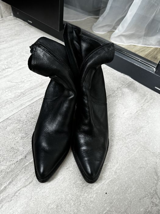 Ciocate Zara din piele