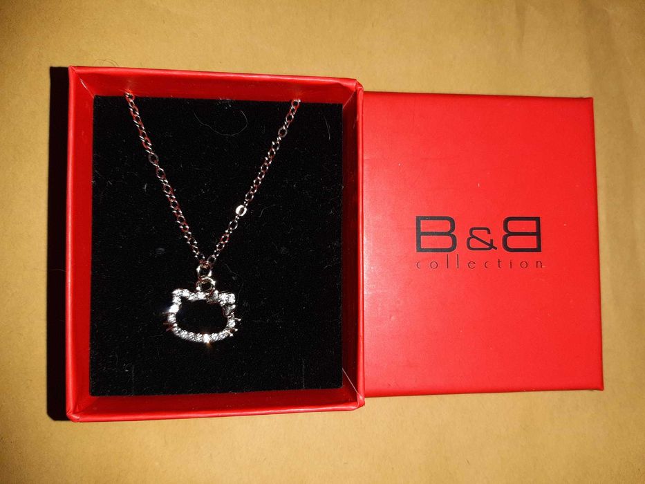 Colier lantisor cu pandantiv cu strasuri Hello kitty b&b