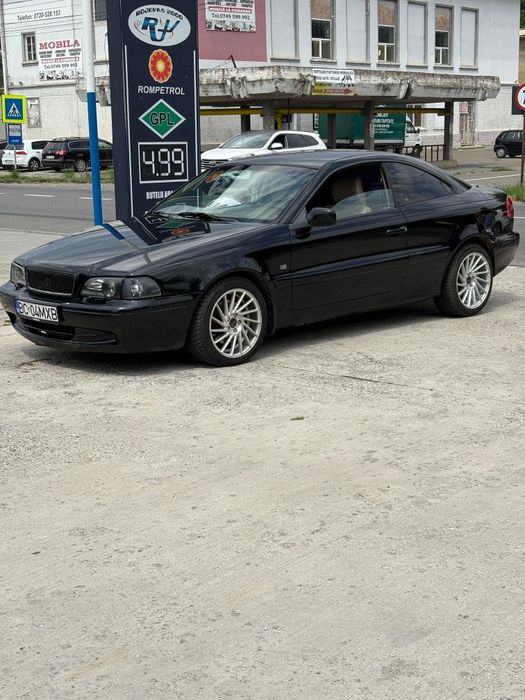 Vând VOLVO  C70 din anul 2000