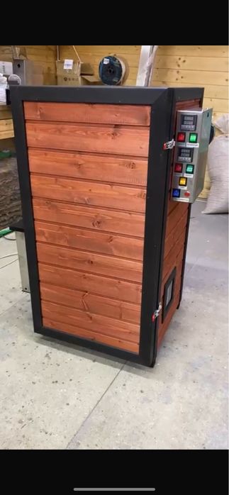 Продам коптильню.