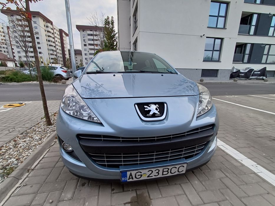 Peugeot 207 1,4 benzină