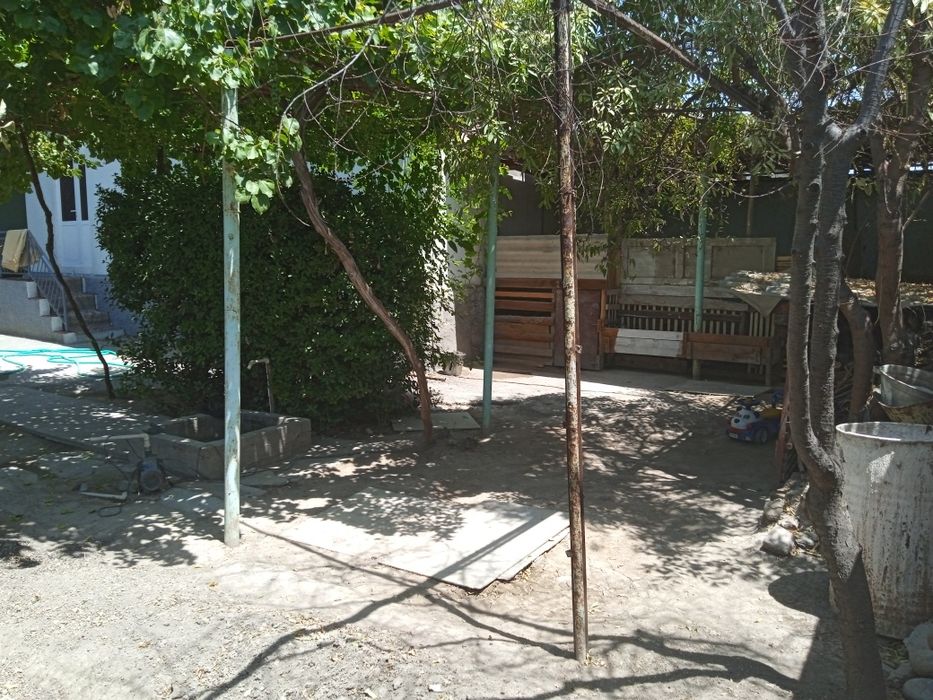 Xovli uy SOTILADI!   80.000$ kami bor