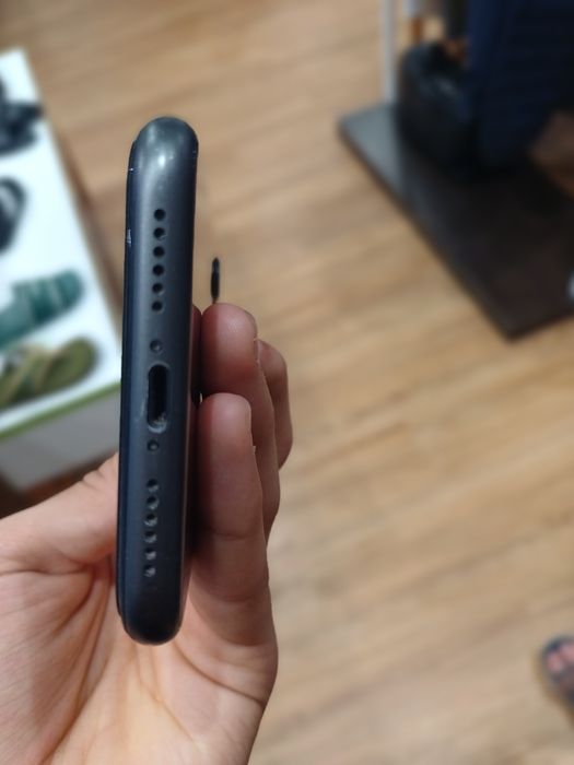 iPhone 11 отличном состоянии