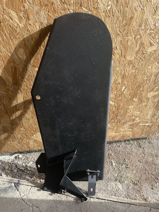 Продам защиту на бензобак, на Ниссан Хтерра n50, 2010 г