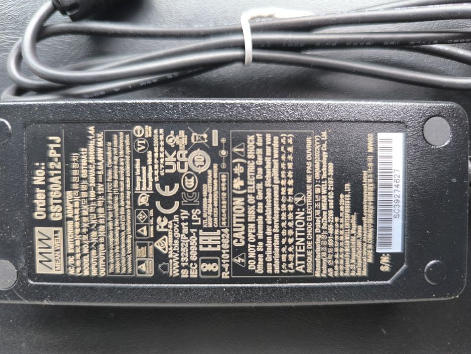 Продам блоки питания. 12v.5.0A.60W