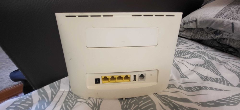 HUAWEI Router 4G cu sim  B525s-23a  4G Router  liber de retea