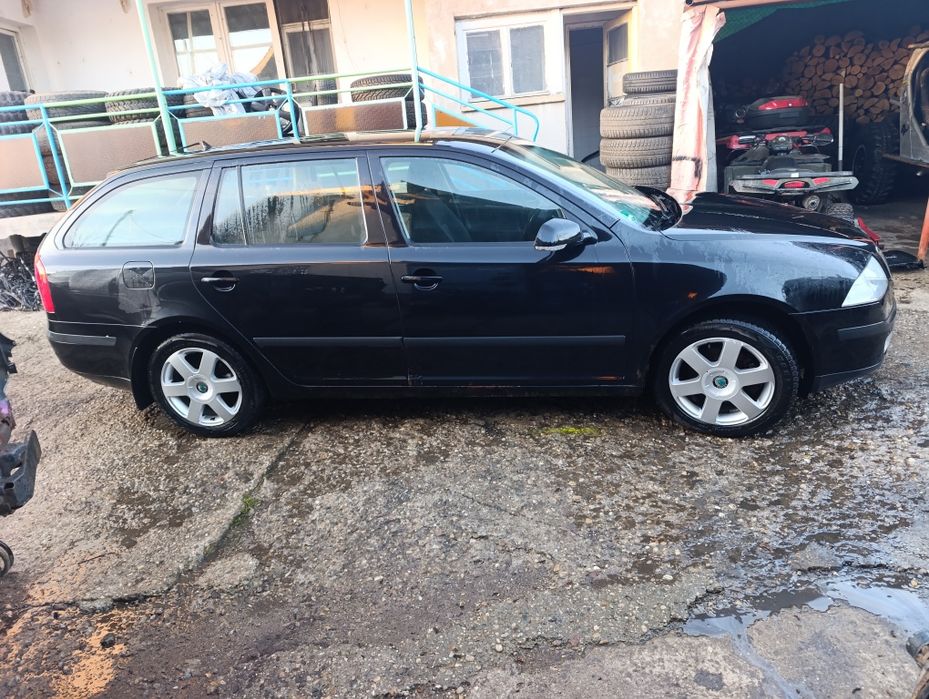 Продавам Шкода Октавия 2 2006г 2.0тди на части
