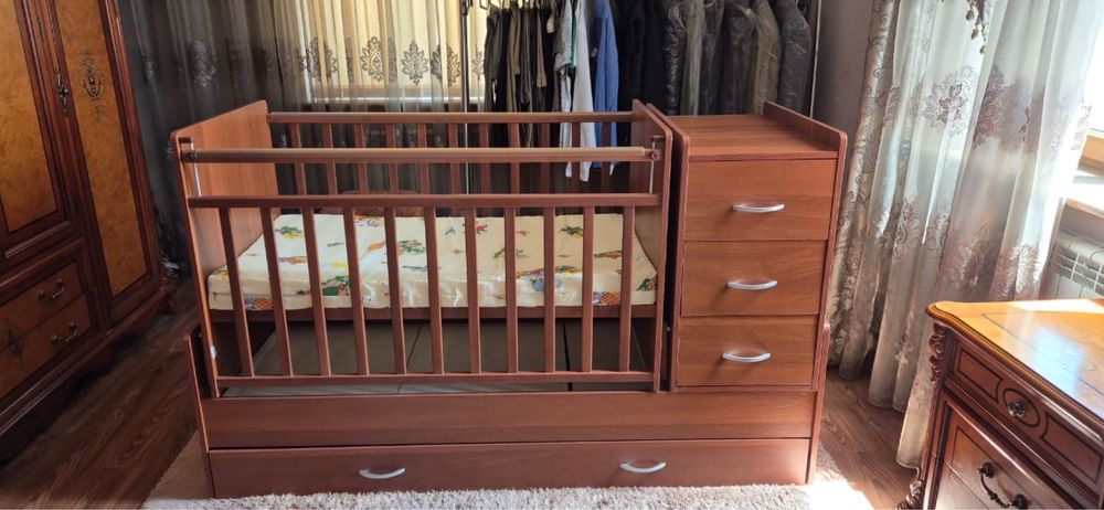 Детская кровать корчниевая