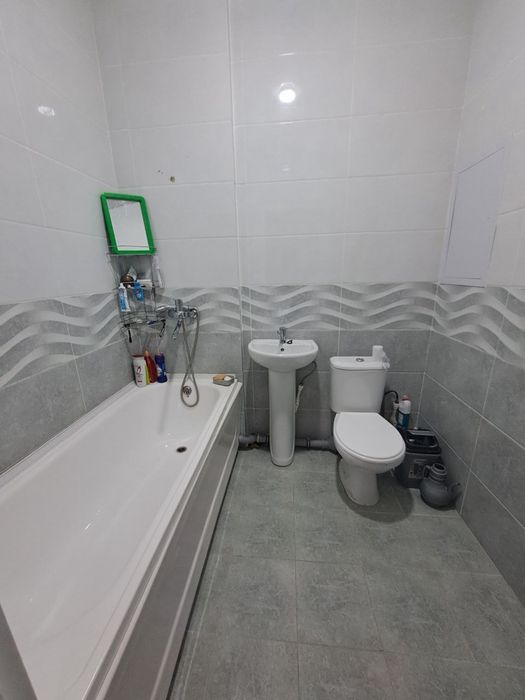 Bektemir iqbol mahala yeng domladan 1 xonali kv 35 metr kvadrat
