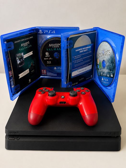 PlayStation 4 Slim 1 TB + 1 оригинален джойстик + 2 игри – 139 €