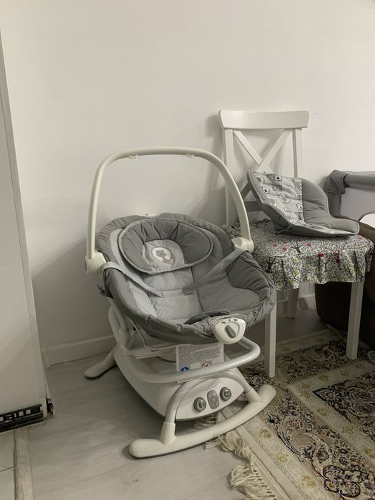 Электронный шезлонг-качалка Joie