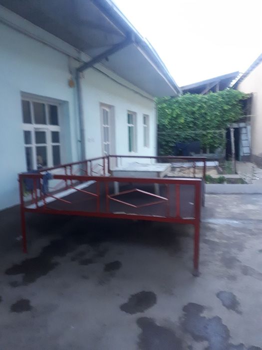 Дом продаётся.  待售房屋