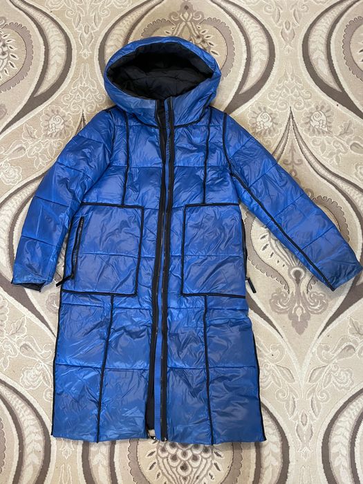 Продам куртку женскую