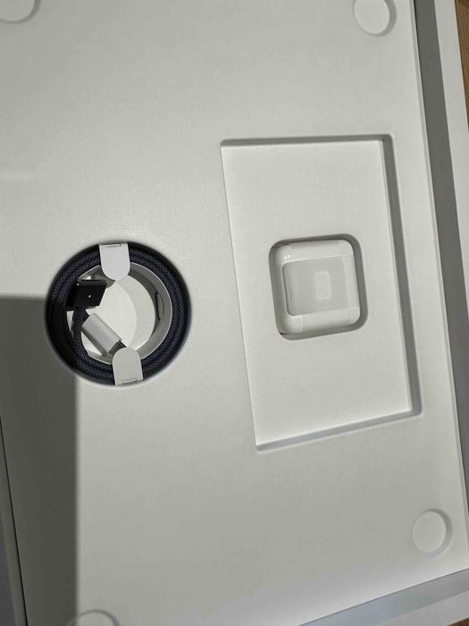 Срочно ! Macbook Air 15 M2 2025 liquid Retina