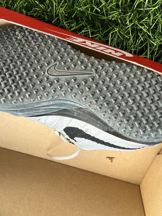 Маратонки Nike Lunarlon Flywire