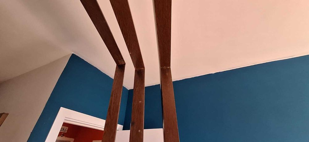 Налично е само крилото с витража, цена 50 лева без коментар.