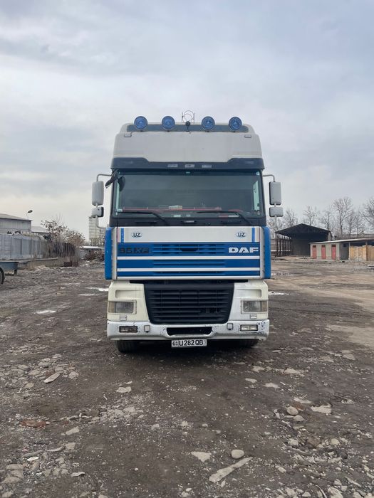 DAF 95XF480 тегач контейнер воз