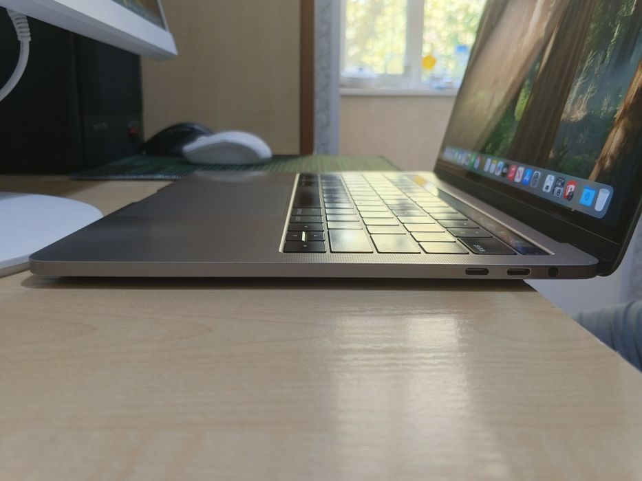 4-ядерный MacBook Pro 2018 13,3" Retina/CORE i5/16GB LPDDR3/512GB NVMe