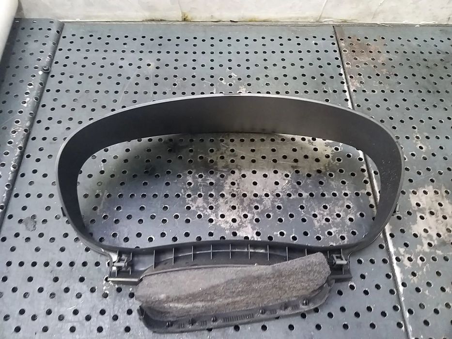 Ornament rama ceasuri bord skoda fabia 2 5j1857053a