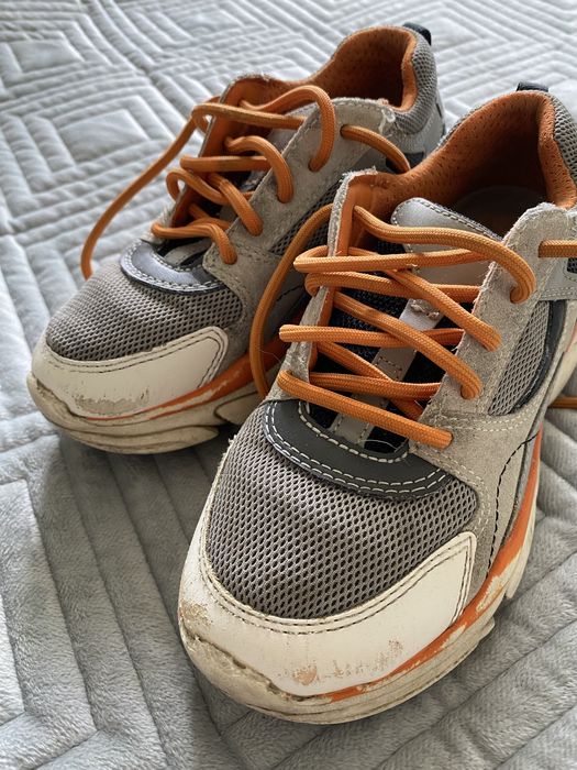 Продам кроссовки