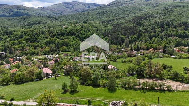 ПАРЦЕЛ - УПИ с площ 1158 кв.м. с. Бойковец, общ. Етрополе