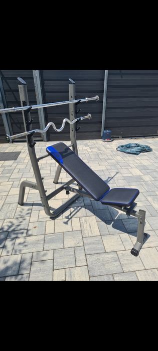 Gantere, bancă piept, discuri, bară haltere, diverse fitness, bicicletă eliptică