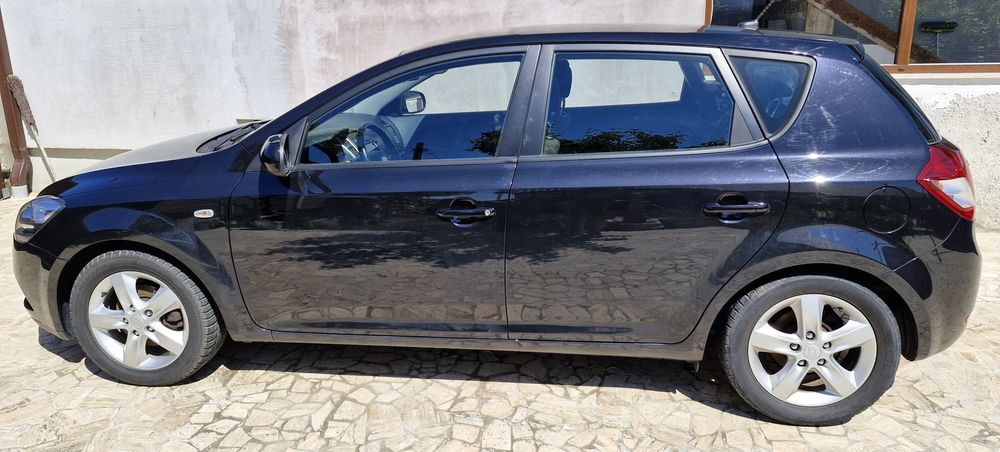 Vând Kia c'eed 1.4 benzina+gpl