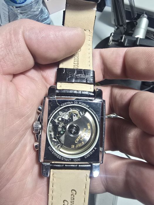 Часы автоподзавод хронграф.