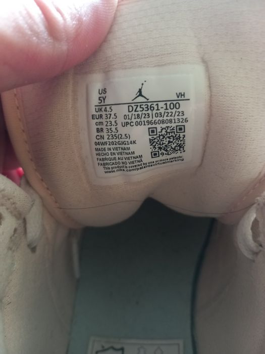 NIKE AIR JORDAN размер-37,5