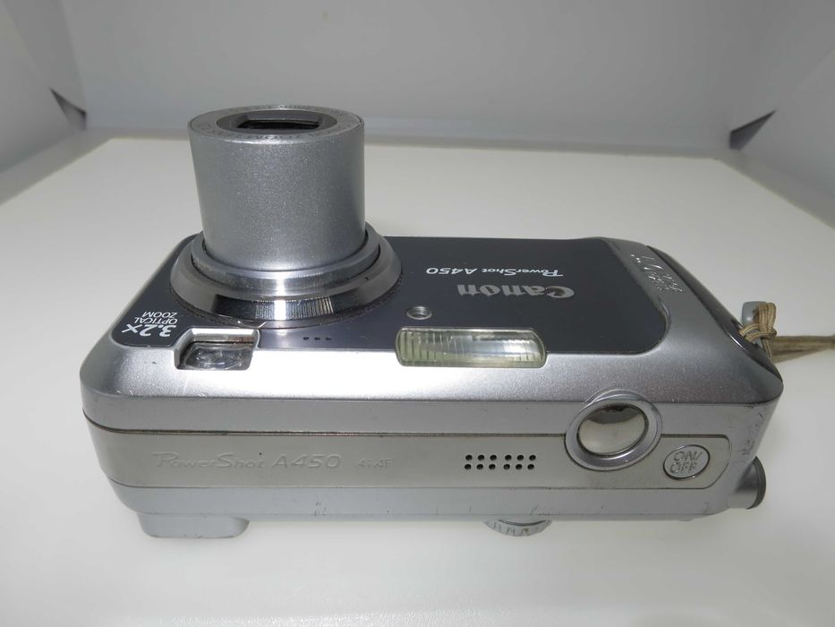 Canon PowerShot A450 компакен цифров фотоапарат, дигитална камера, в чудесно състояние - работи отлично!