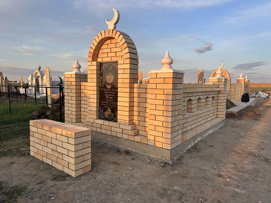 Каменьщики, Строители