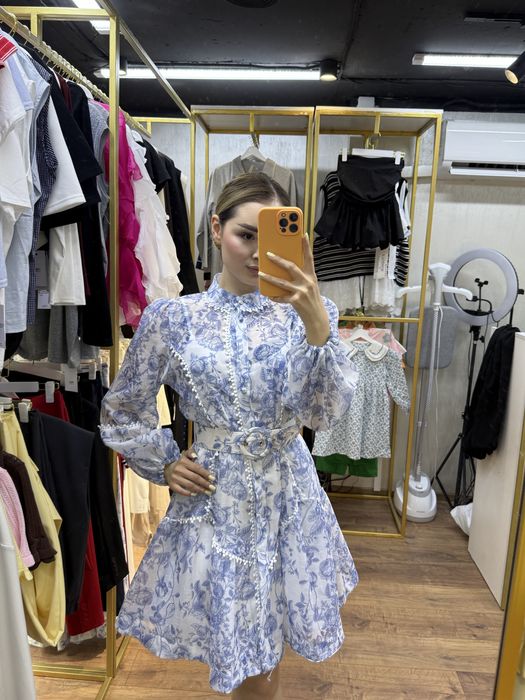 продается магазинное оборудование для женский одежды