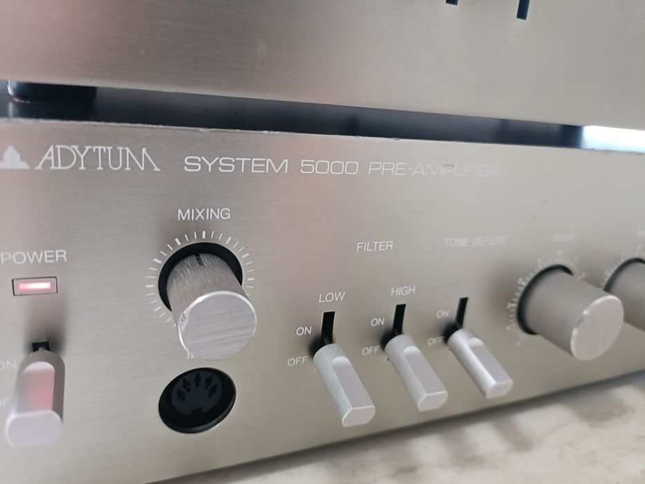 Adytum System 5000 (Toshiba Aurex), amplificator + preamplificator