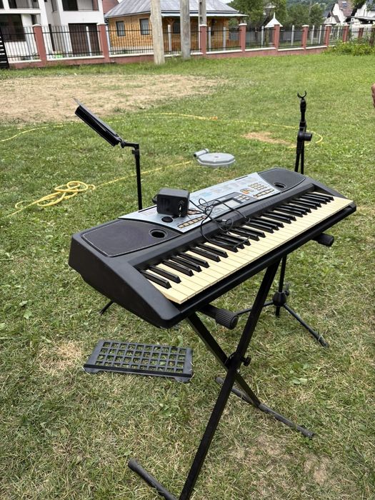 Orga electronica Yamaha PSR 175