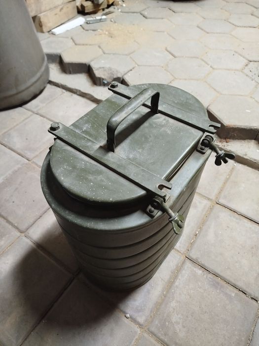 Продам термос армейский