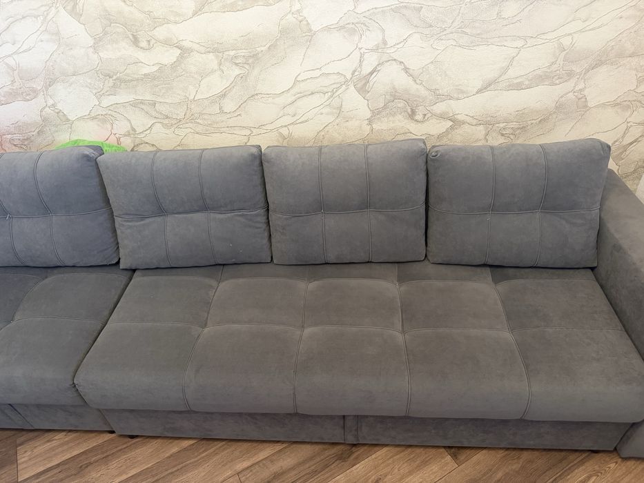 Продам диван 2,95 метра