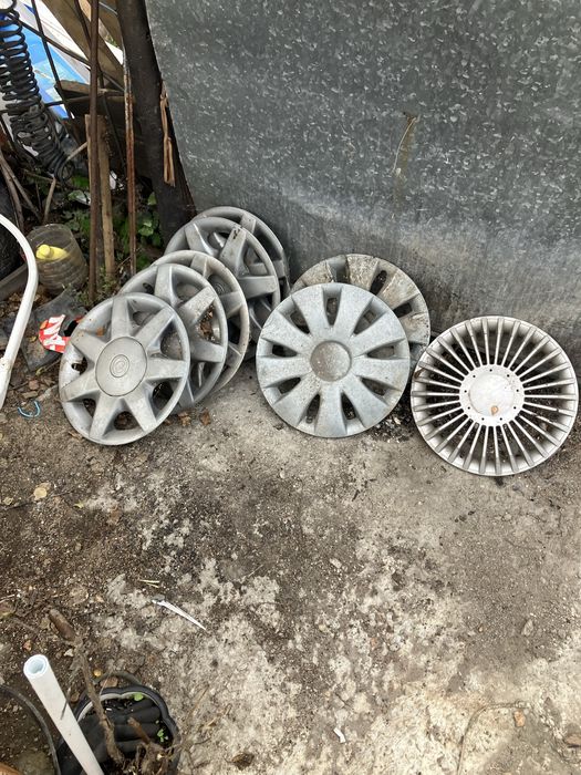 Продам колпаки на колеса