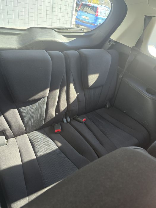 Мазда 5 2012г 2.0 бензин 6+1