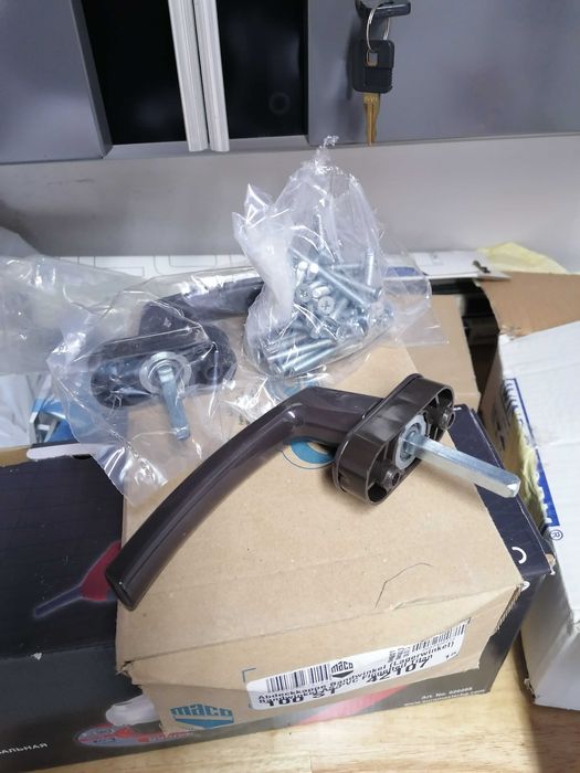 метални дръжки за PVC дограма WINDOFORM - кафяви