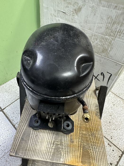 Компрессор от холодильника