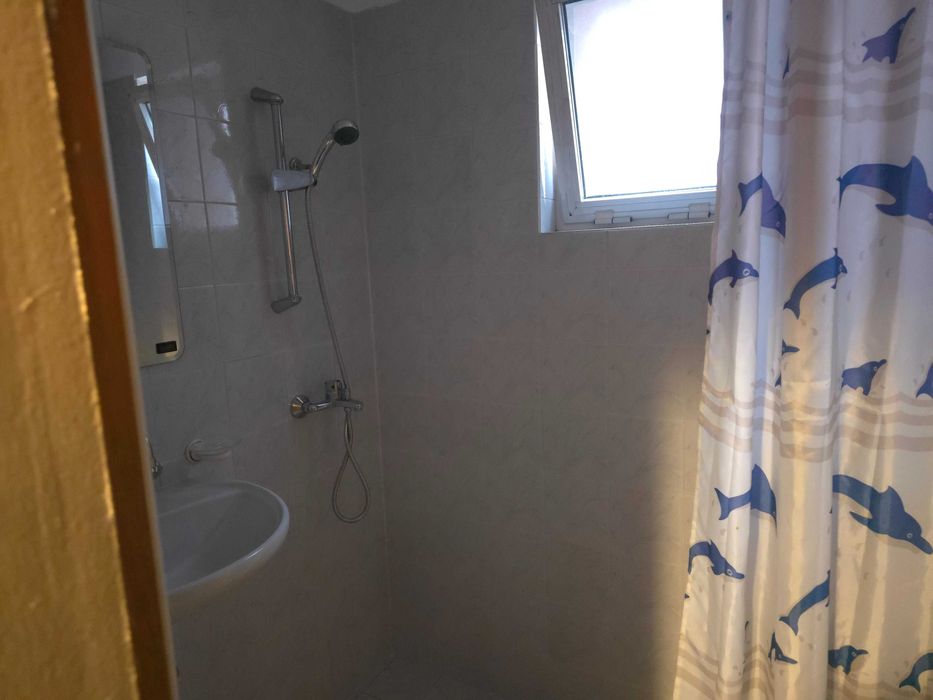 Под наем идеален център три стаен аоартамент