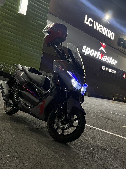 Продам макси скутер