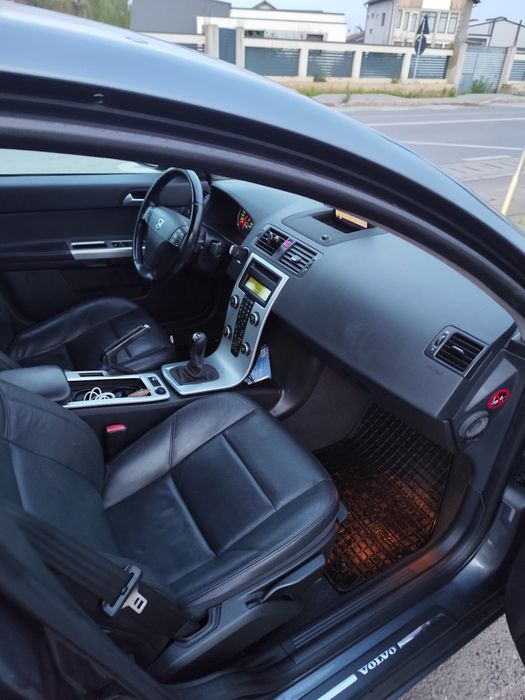 Volvo S40 din anul 2013