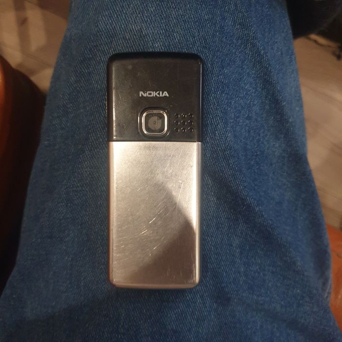 Vand Nokia 6300   telefonu funcționează perfect