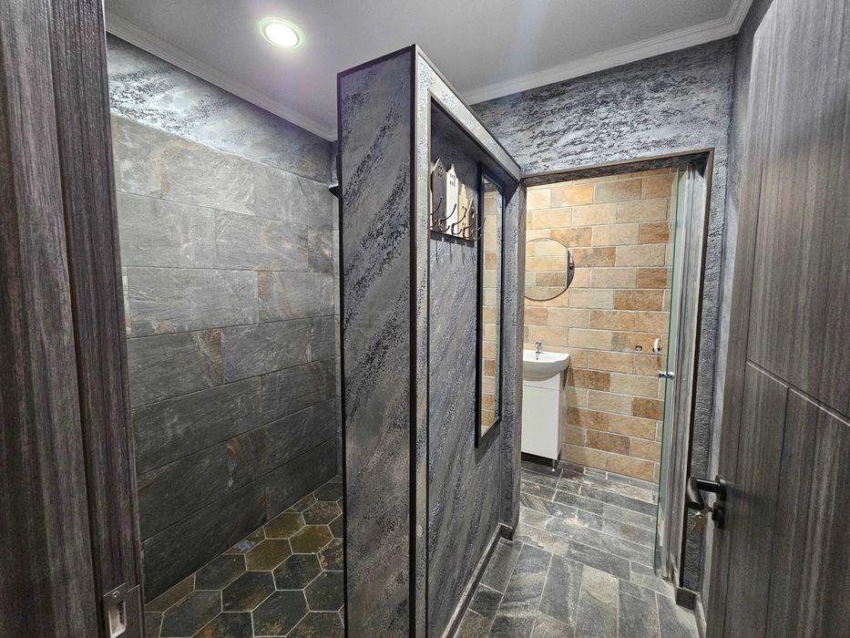 Продава се Тристаен апартамент в Велико Търново, Бузлуджа - 150 кв.м за 1200 €/кв.м - Снимка #7