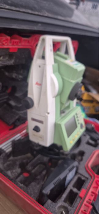 Тахеометр Leica TS06 plus